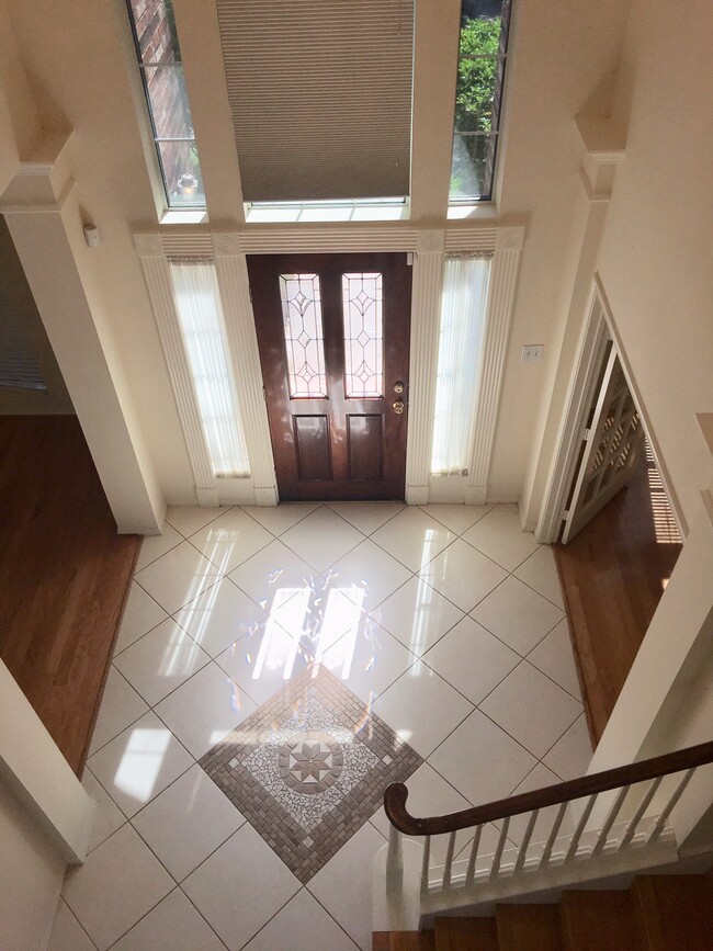 Building Photo - 308 Pinnacle Cove Ct