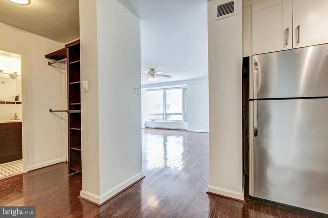 Two closets with built in organizers and mirrors - 1435 4th St SW