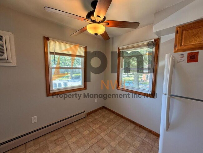 Foto del edificio - 2591 Parkview St