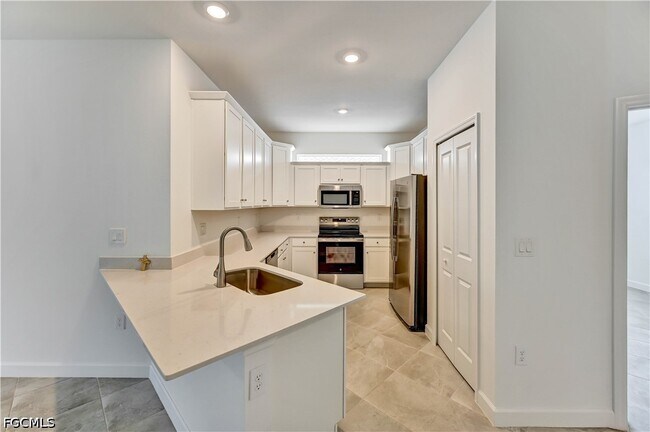 Foto del edificio - 20545 Hazelnut Ct S