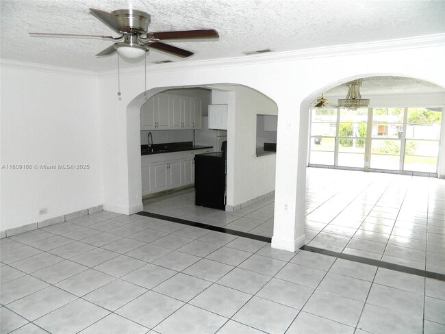 Building Photo - 1270 SW 29th Terrace