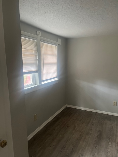 Building Photo - 122 Plaza Dr