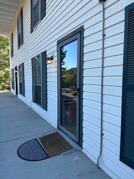 Photo - 900 Mountain Creek Rd Apartment