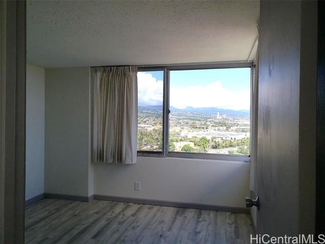 Building Photo - 1060 Kamehameha Hwy