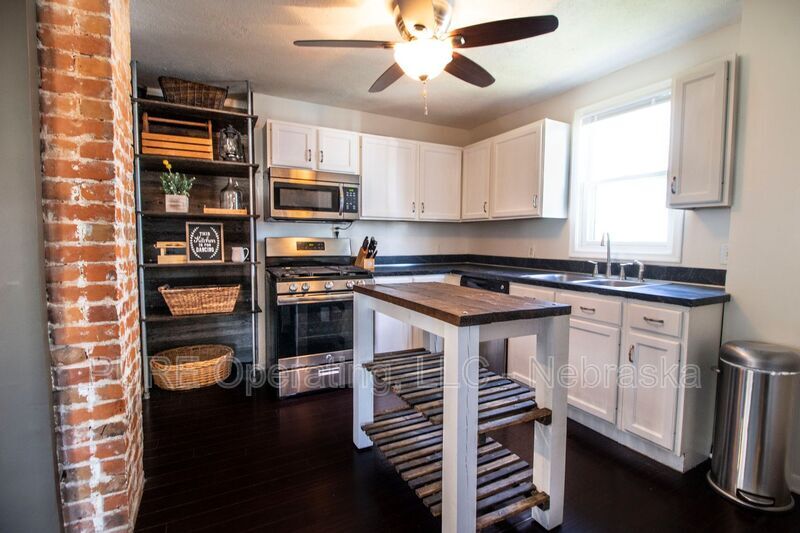 Primary Photo - 1306 S 31st St
