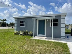 Building Photo - 2505 Ave L