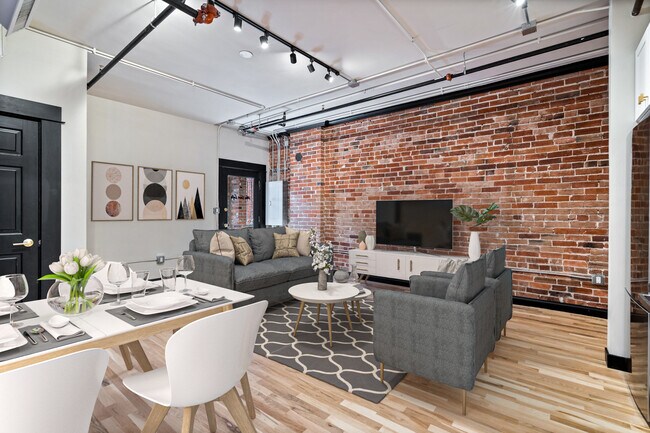 Building Photo - 1490 N Lafayette St