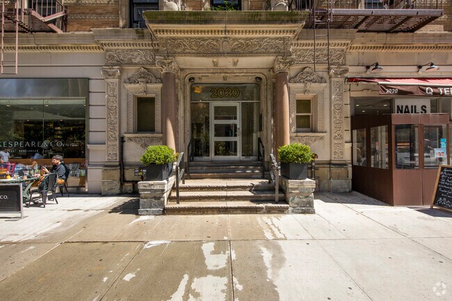 2020-2026 Broadway New York, NY 10023 - Seminole Hotel
