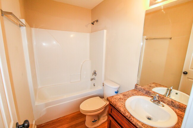 Foto del edificio - 1401 Crossway Cottages Ln