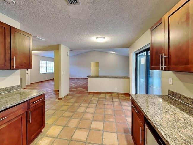 Photo - 1406 NW 113th Terrace House