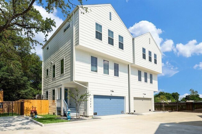 Building Photo - 5207 Burress Springs Ln