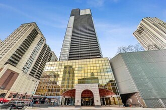 Building Photo - 10 E Ontario St