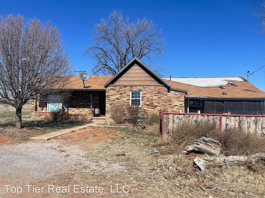 3 br, 2 bath House 19501 E 1230 Rd House Rental in Carter, OK