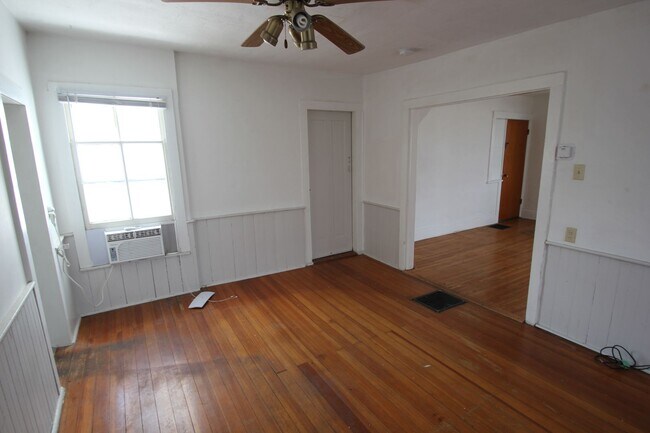 Foto del edificio - 3-Plex - Mitchellville
