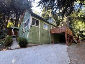 Building Photo - 782 W Village Ln