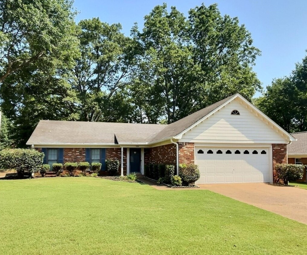 Primary Photo - 320 Fletcher Hollow Rd