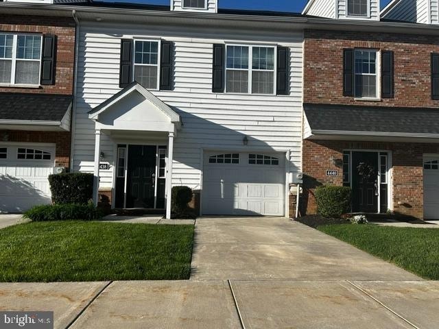 Building Photo - 4438-4400 Riverview Ln