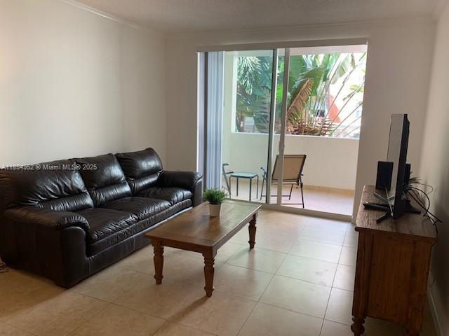 Foto del edificio - 17150 N Bay Rd