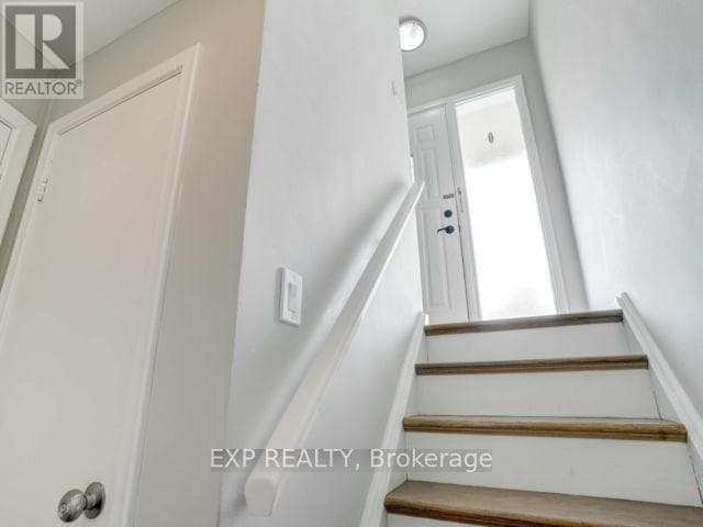 Building Photo - 28 Edinborough Ct