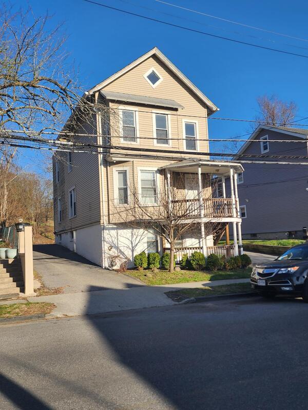 Foto del edificio - 157 N Clinton St