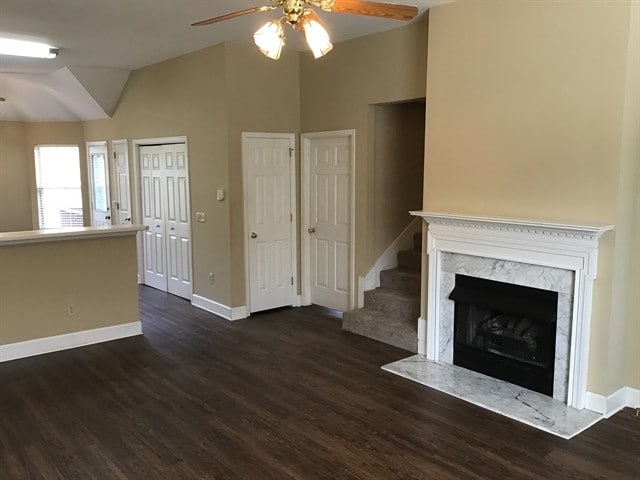 Building Photo - 1508 Cardinal Ln
