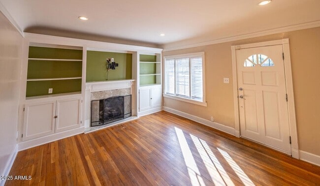 Foto del edificio - 918 E Whitton Ave