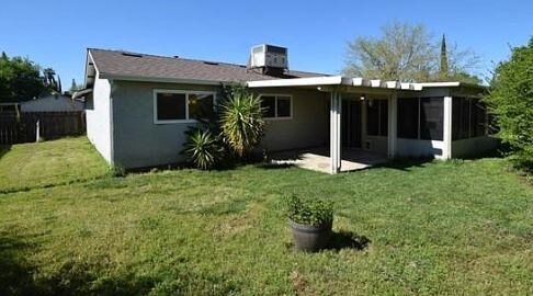 Building Photo - 5130 Cherbourg Dr