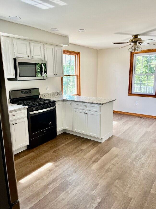 Foto del edificio - 12615 Dulaney Valley Rd