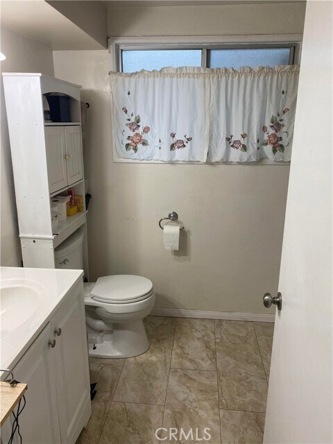 Foto del edificio - 16919 S Raymond Ave