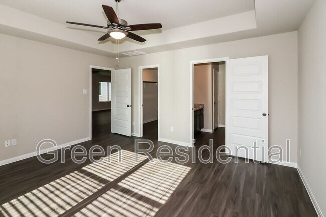 Building Photo - 5610 Briana Dee Dr