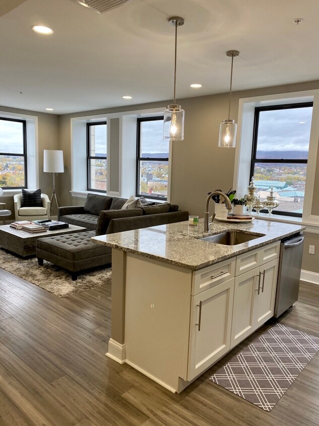 Foto principal - 108 Washington N Ave