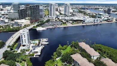 Building Photo - 708 Promenade Pl