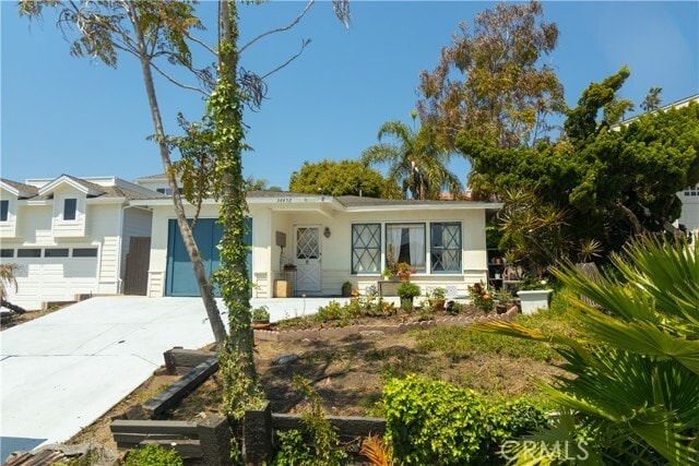 Building Photo - 34458 Camino El Molino