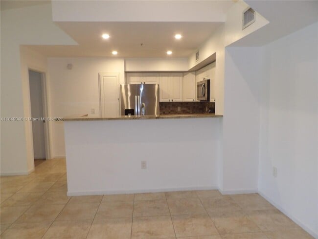 Building Photo - 4828 N State Rd 7