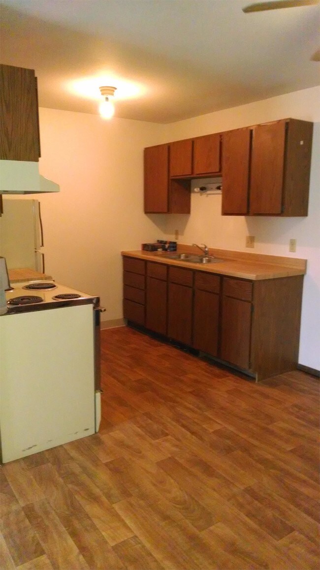 Photo - 640 Fox Knoll Dr
