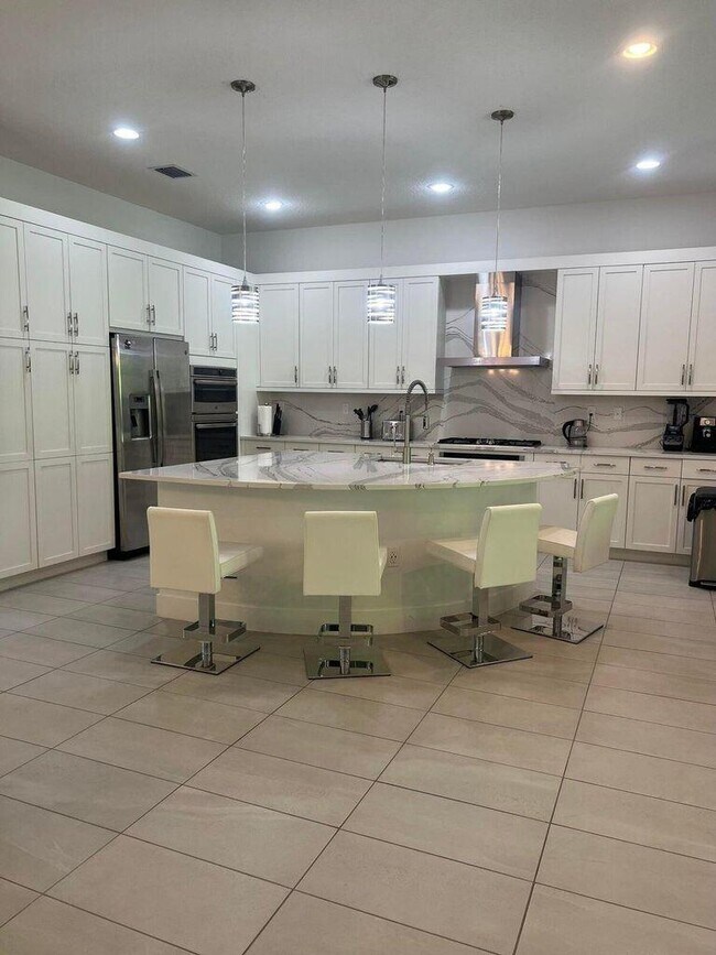 Foto del edificio - 17534 Rainstream Rd