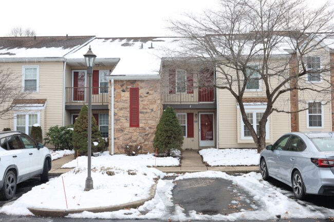 Foto del edificio - 154 Valley Greene Cir