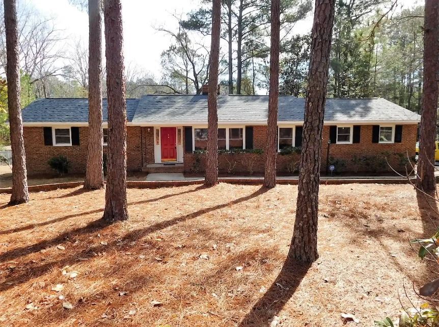 Primary Photo - 405 Kyloe Rd