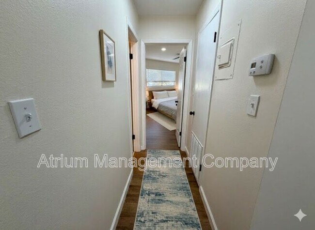 Foto del edificio - 615 Lakeview St