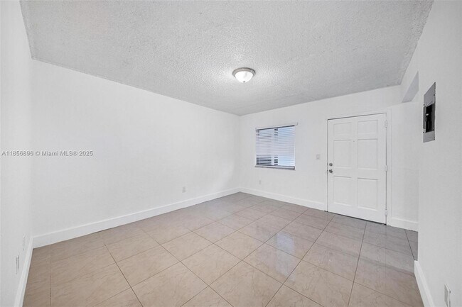 Foto del edificio - 13251 Memorial Hwy