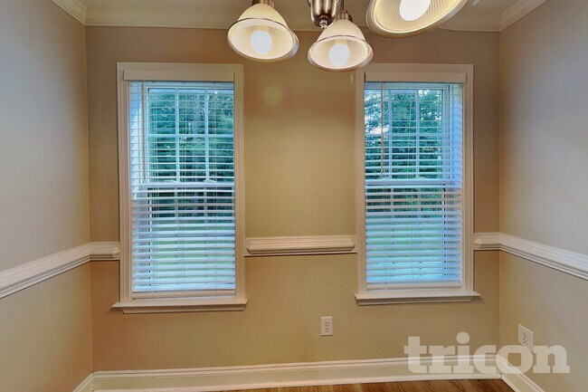 Foto del edificio - 110 Brooks Cir