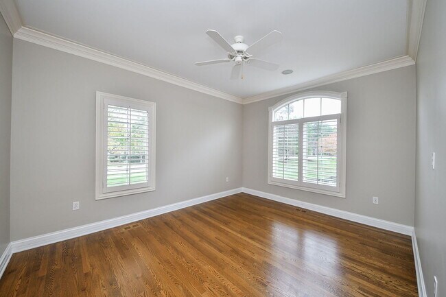 Foto del edificio - 325 Delnor Glen Dr