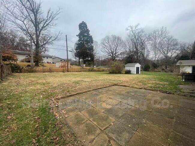 Building Photo - 1023 Renshaw Dr