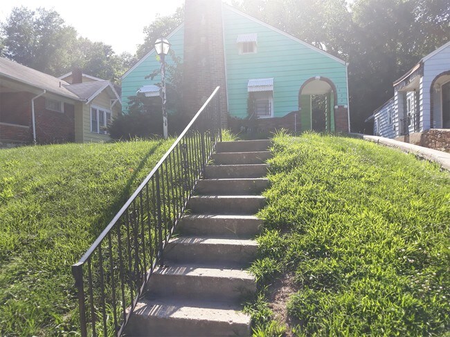 Building Photo - 3420 Askew Ave