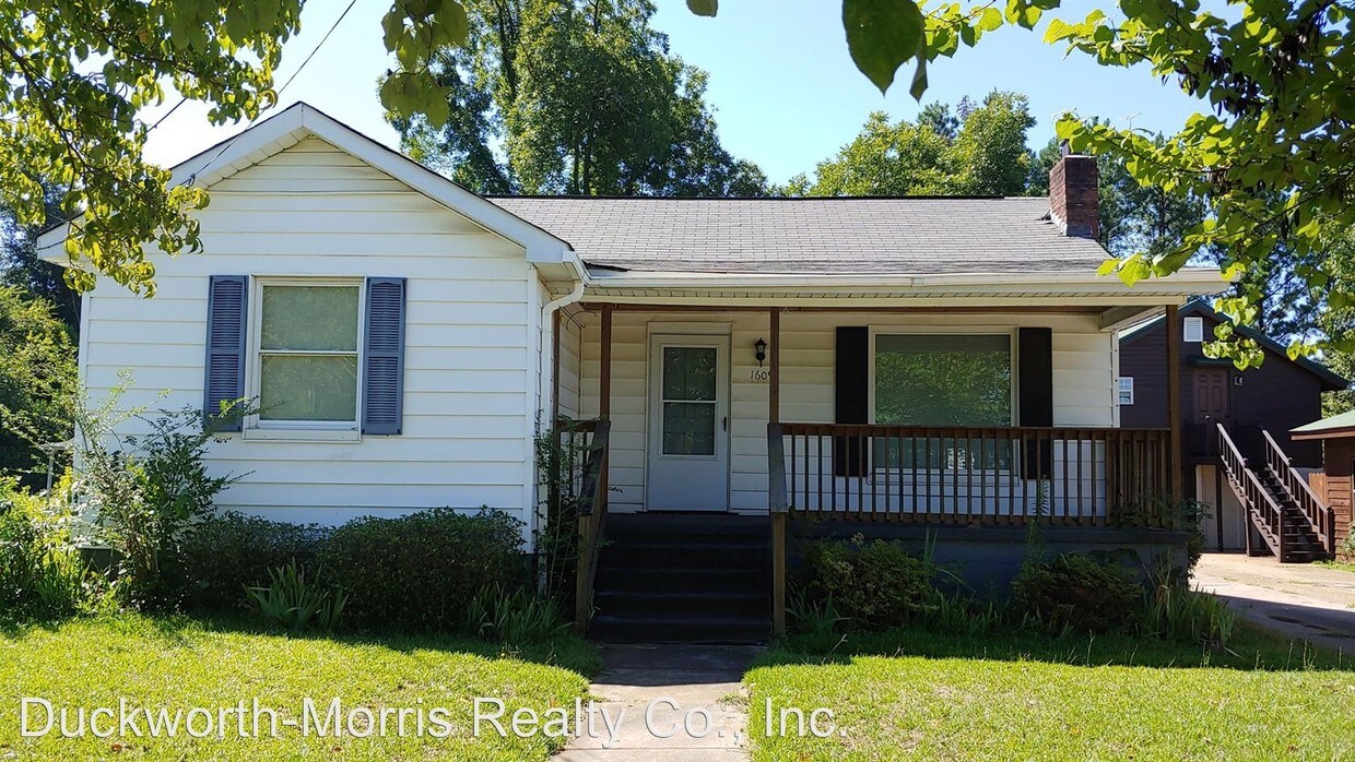 Primary Photo - 3 br, 1 bath Apartment - 1609 14th St E