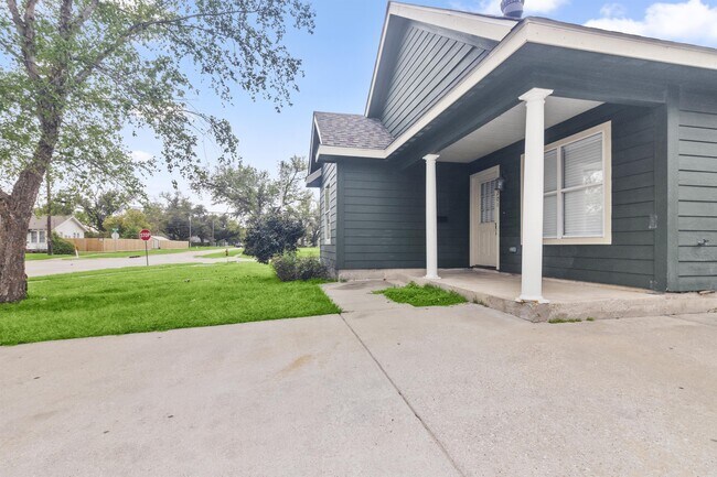 Foto del edificio - 2201 2nd St