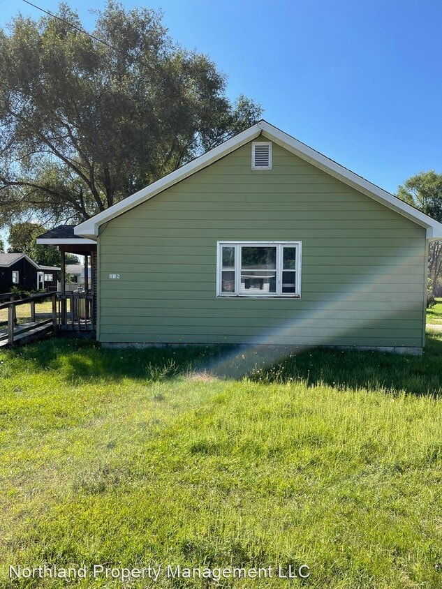 Primary Photo - 2 br, 1 bath House - 205 Division