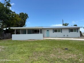 Building Photo - 702 Lund Cir
