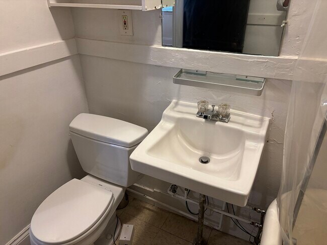 Foto del edificio - 107 Summer St