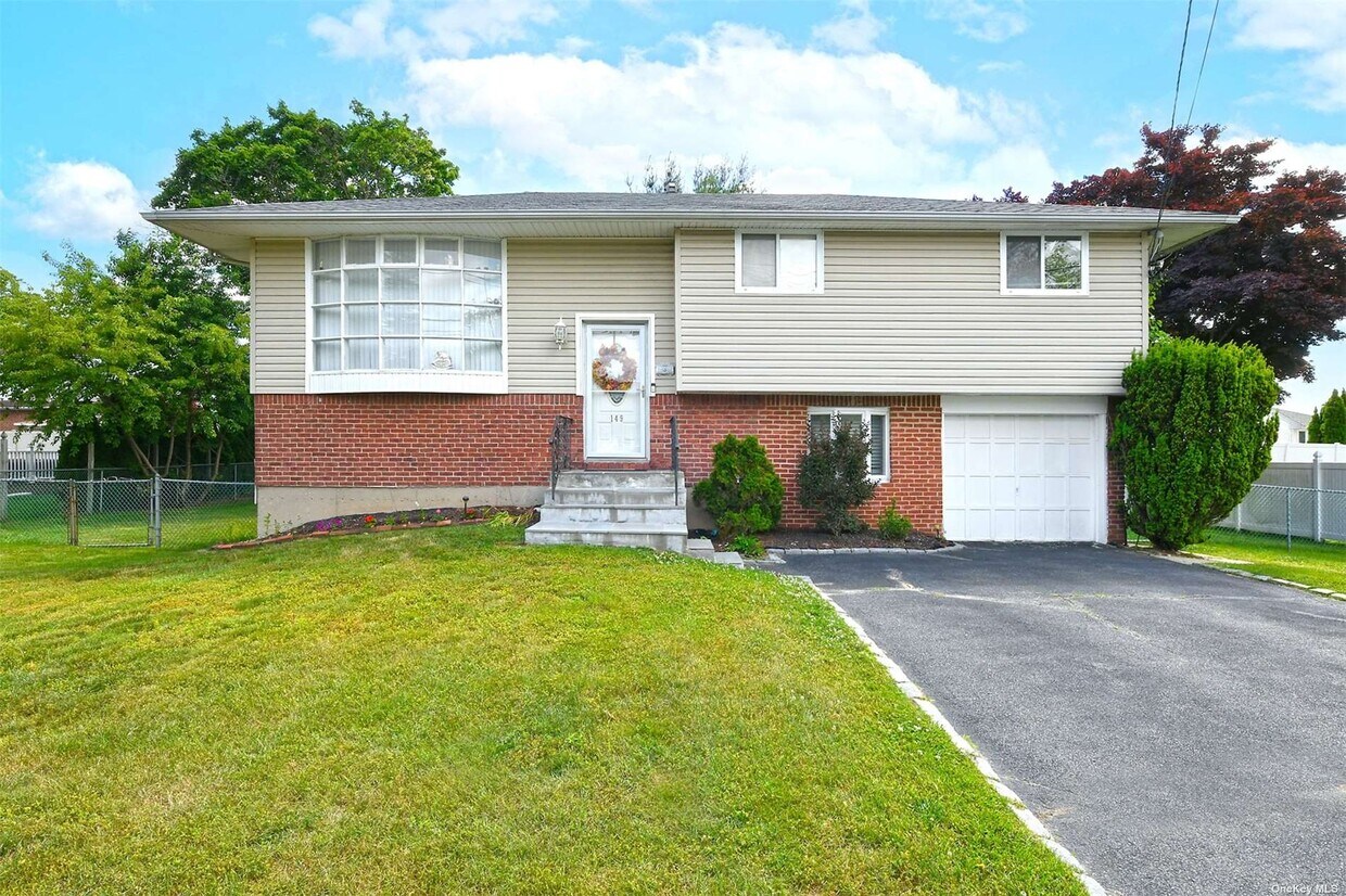 Primary Photo - 149 Osceola Ave